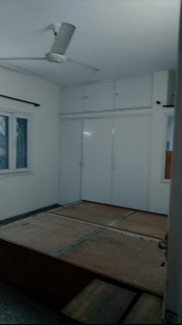 Bedroom in 2 BHK Apartment at Arun Vihar Sector 37, Sector 37 – for Sale