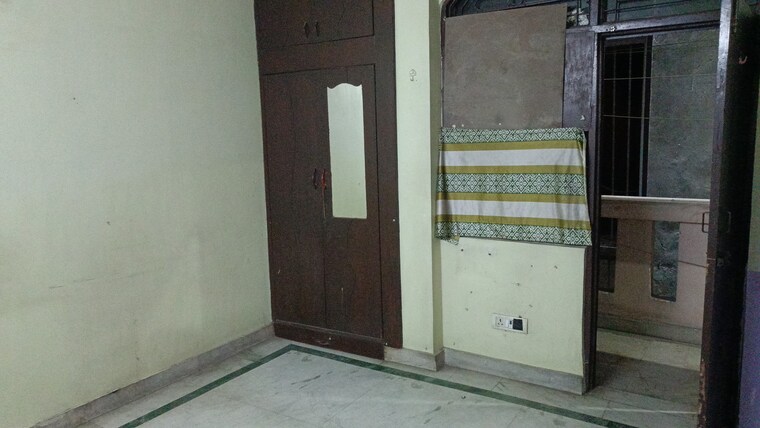 Room, vaishali sector 5 3 Bedroom 1480 Sq.Ft. Builder Floor In Vaishali Sector 5 Ghaziabad 8294440