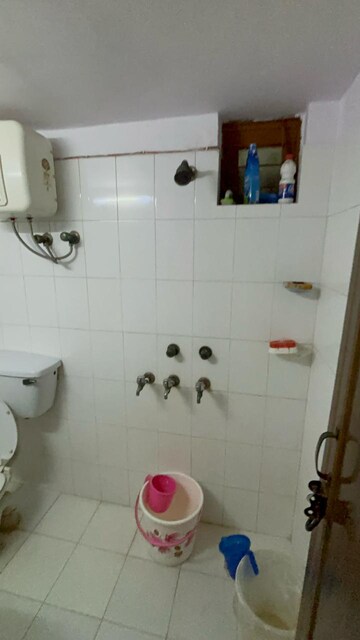 Bathroom in 2 BHK Apartment at Dhawal Giri Apartment, Sector 34 – for Rent
