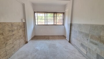 Room in 2 BHK Apartment at Saptrishi Juhu Serene, Dn Nagar – for Rent