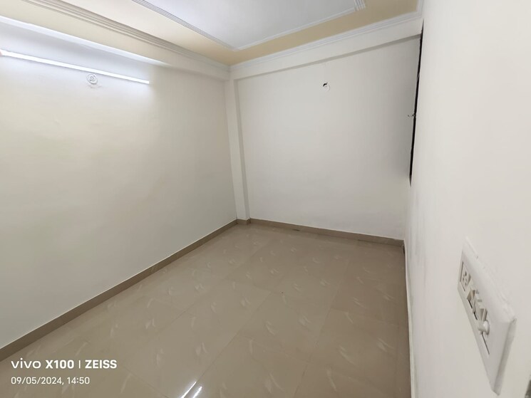 Room, shaheen bagh 2 Bedroom 50 Sq.Yd. Builder Floor In Shaheen Bagh Delhi 8294525