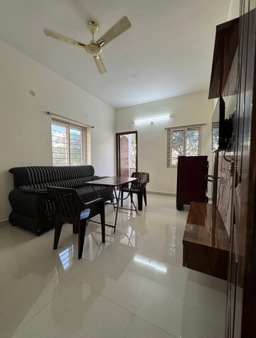 Master Bedroom in 1 BHK Builder Floor at Manikonda – for Rent