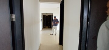 Room in 3 BHK Apartment at Lodha Luxuria, Majiwada – for Rent
