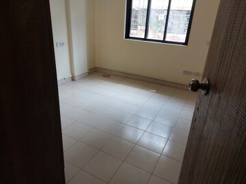 Room in 2 BHK Apartment at Vashi Sector 17 – for Rent