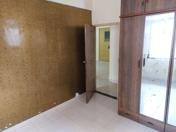 Room in 2 BHK Apartment at Vashi Sector 17 – for Rent