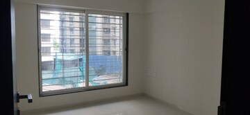 Room in 3 BHK Apartment at Lotus Sky Garden, Malad West – for Rent