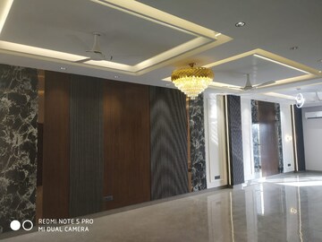 Living Room in 3 BHK Builder Floor at Sector 57 – for Sale
