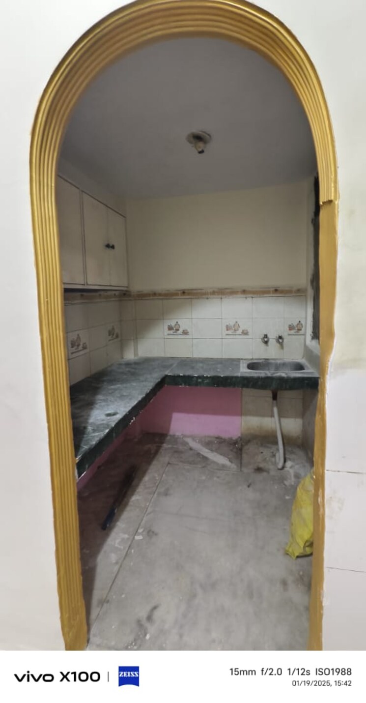 Kitchen, shaheen bagh 2 Bedroom 50 Sq.Yd. Builder Floor In Shaheen Bagh Delhi 8294622
