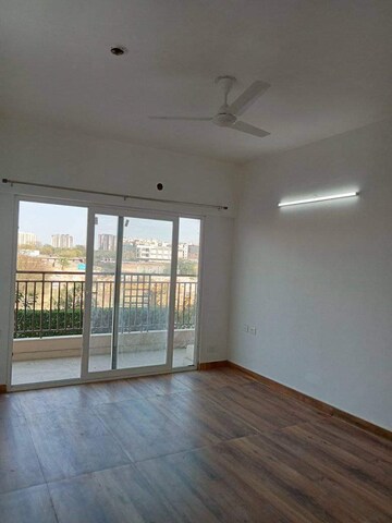 Room in 2 BHK Apartment at Ace Divino, Sector 1 Greater Noida – for Rent