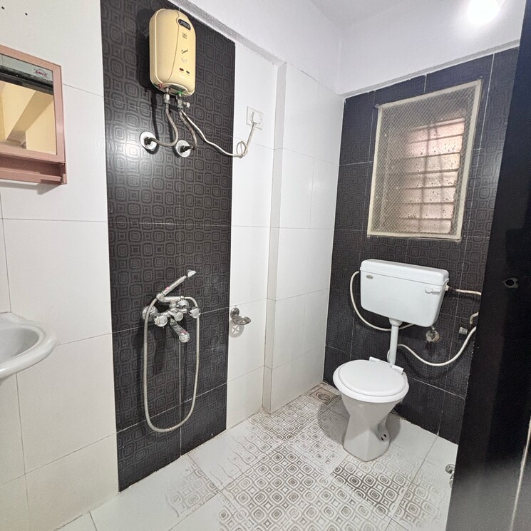 Bathroom, prathamesh-heritage 3 Bedroom 1350 Sq.Ft. Apartment In Navghar Road Mumbai 8294759