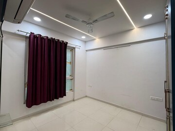 Room in 3 BHK Apartment at Pacifica Hill Crest, Gachibowli – for Rent
