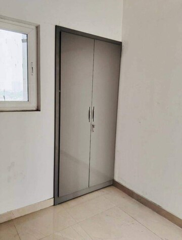 Room in 2 BHK Apartment at Ace Divino, Sector 1 Greater Noida – for Rent