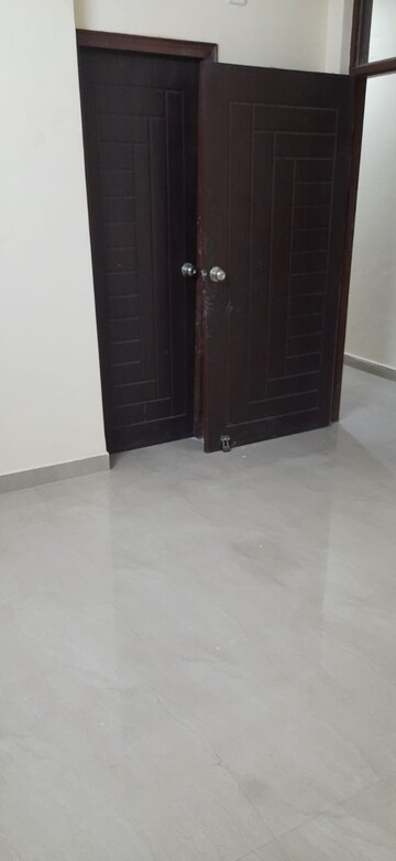 Room in 3 BHK Apartment at Indraprastha Residency Lucknow, Amausi – for Rent