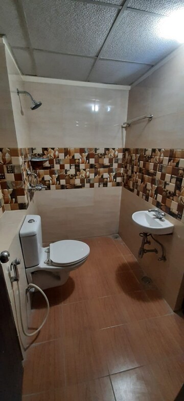 Attached Bathroom in 3 BHK Apartment at Indraprastha Residency Lucknow, Amausi – for Rent