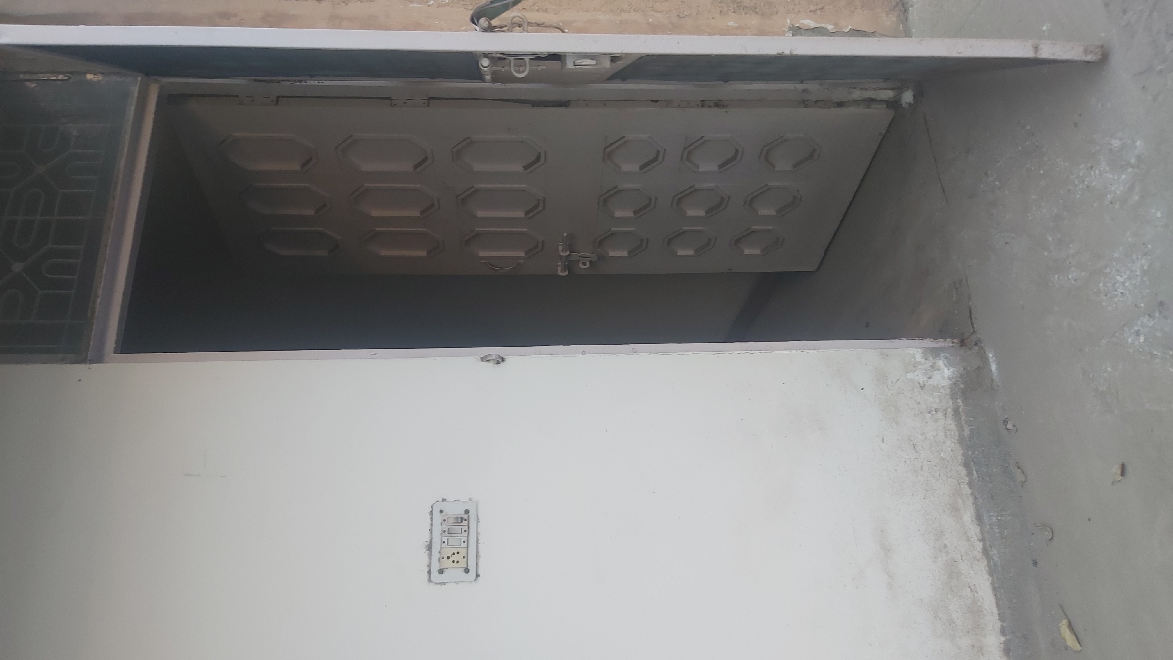 3.5 BHK Apartment For Sale in Mayur Vihar 1