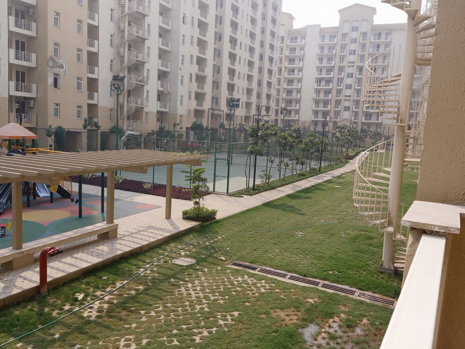 3 BHK + Servant Room Apartment For Sale in Emaar Palm Hills
