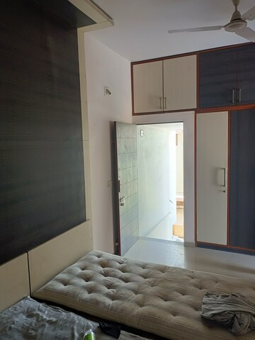 Room in Studio Independent House at Sector 2 – for Rent