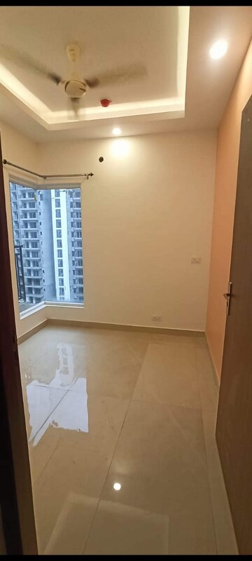 Room in 2 BHK Apartment at Ace Divino, Sector 1 Greater Noida – for Rent