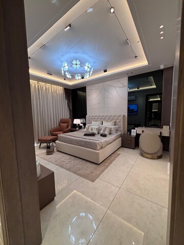 Bedroom in 3.5 BHK Apartment at Patiala Road – for Sale