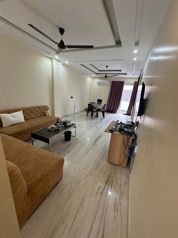 Master Bedroom in 2 BHK Builder Floor at One Farms, Sector 47 – for Rent