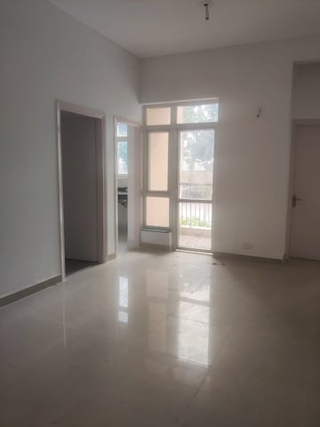 Room in 3 BHK Apartment at Sector 84 – for Sale
