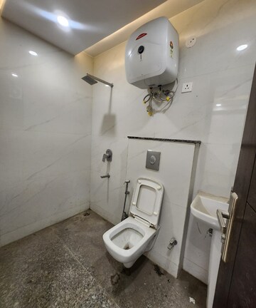 Bathroom in 3 BHK Builder Floor at Saket – for Sale