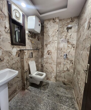 Bathroom in 3 BHK Builder Floor at Saket – for Sale