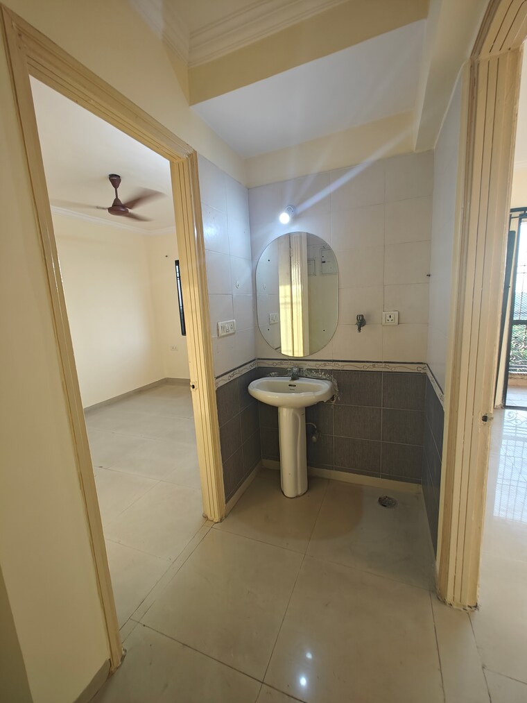 Bathroom, jay-balaji-chs 3 Bedroom 1500 Sq.Ft. Apartment In Nerul Sector 6 Navi Mumbai 8295020