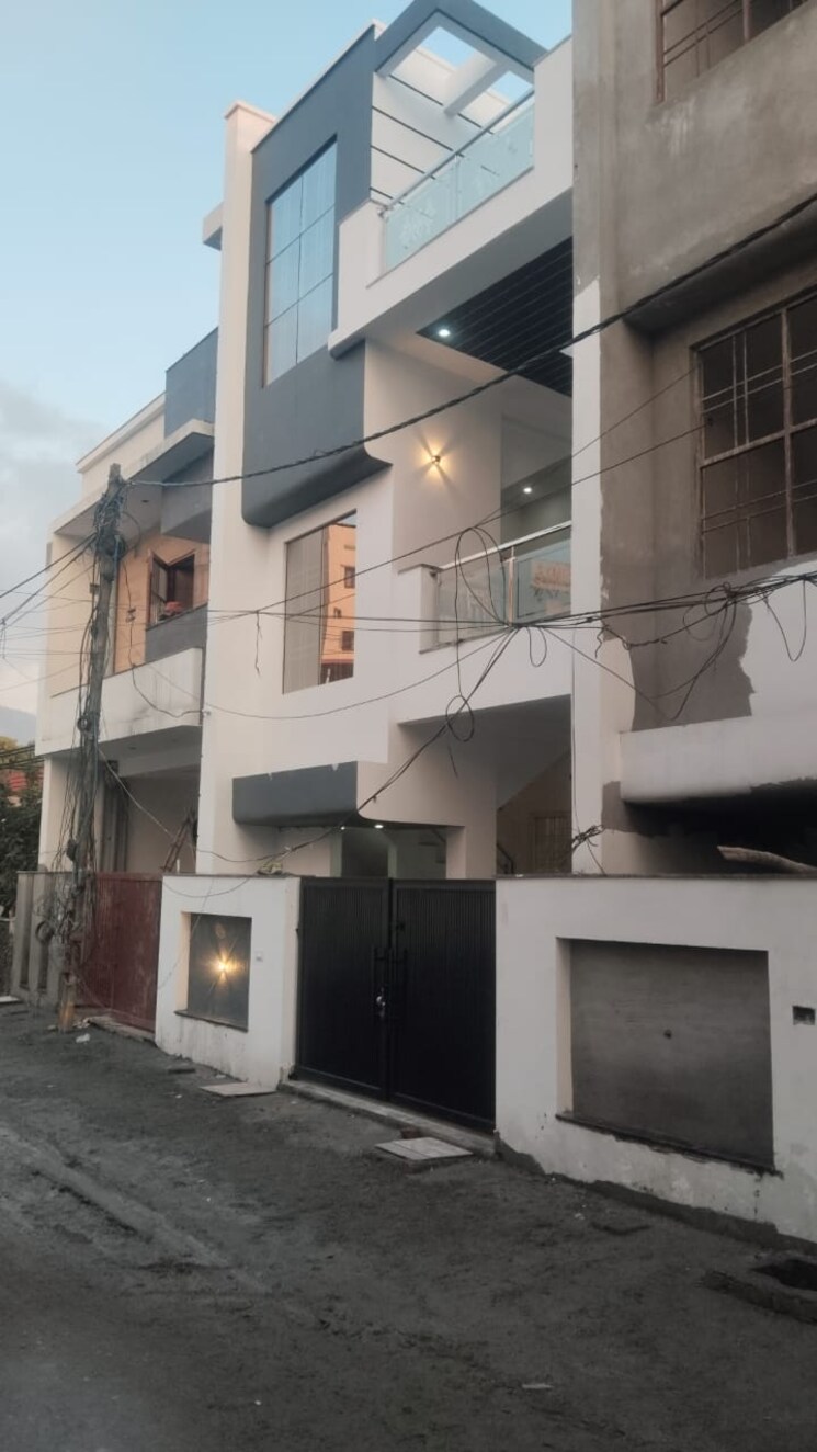 Kitchen, malsi 3.5 Bedroom 2000 Sq.Ft. Villa In Malsi Dehradun 8295099