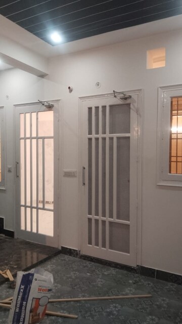 Building Lobby in 3 BHK Villa at JakhaN-Rajpur Road – for Rent