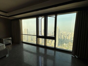 Room in 5 BHK Apartment at Lodha Trump Tower, Worli – for Rent