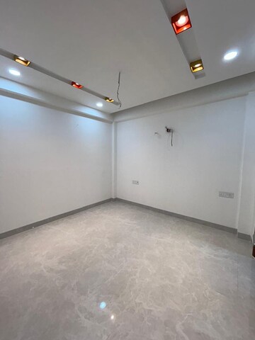 Room in 3 BHK Apartment at Ganesh Nagar – for Rent