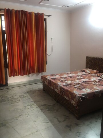 Bedroom in 3 BHK Builder Floor at Unitech South City II, Sector 50 – for Rent