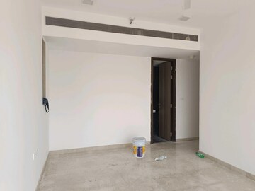 Room in 3 BHK Apartment at Lodha Trump Tower, Worli – for Rent