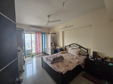 Bedroom in 2 BHK Apartment at Sagar City Indian Ocean C, Andheri West – for Rent