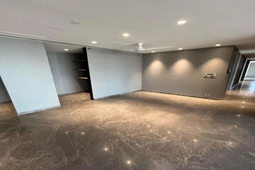 Furnished Amenities in 4 BHK Apartment at Lodha Trump Tower, Worli – for Rent