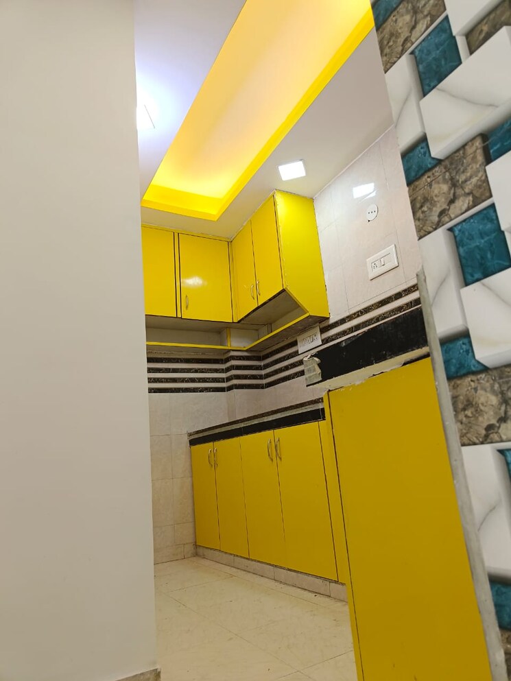 Cover Image, shaheen bagh 2 Bedroom 75 Sq.Yd. Apartment In Shaheen Bagh Delhi 8295366