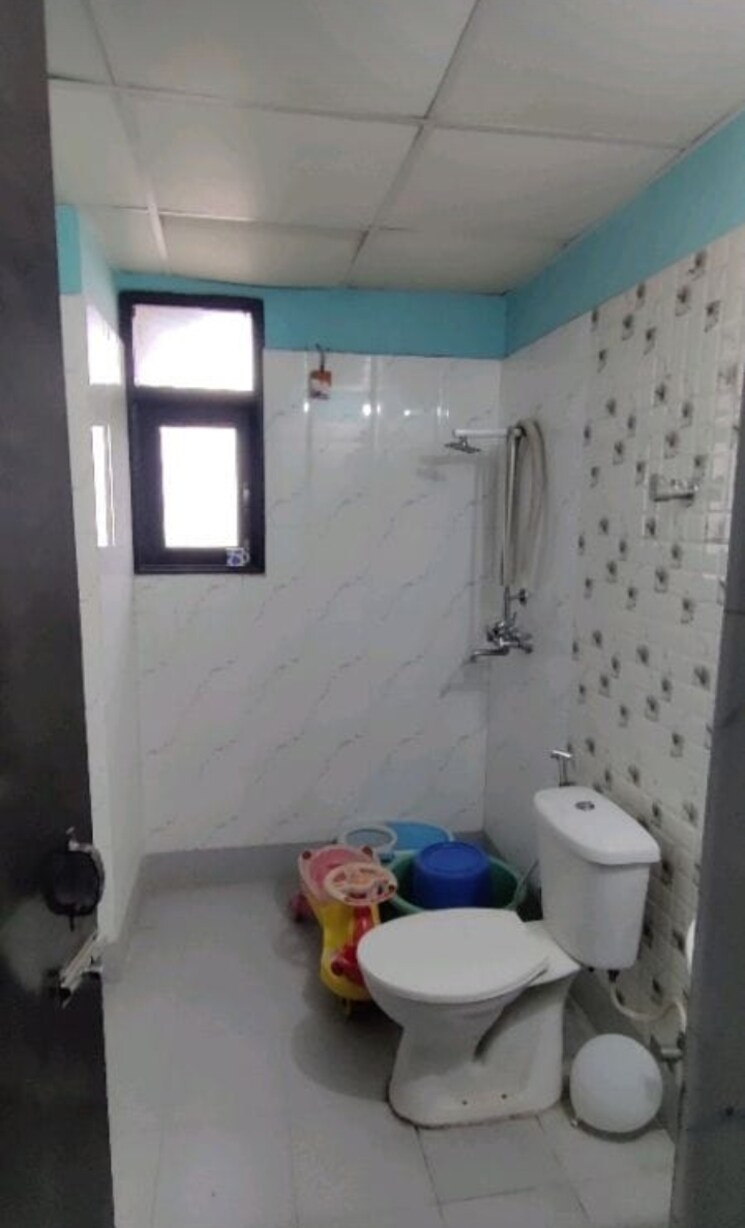 Bathroom, himalaya-tanishq 2.5 Bedroom 1220 Sq.Ft. Apartment In Raj Nagar Extension Ghaziabad 8295430