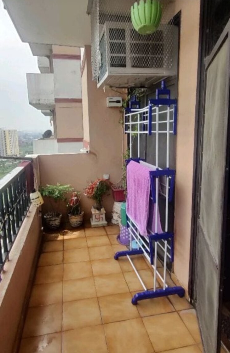 Balcony, himalaya-tanishq 2.5 Bedroom 1220 Sq.Ft. Apartment In Raj Nagar Extension Ghaziabad 8295430