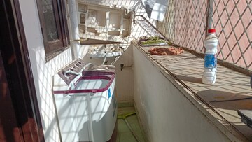 Balcony in 1 BHK Builder Floor at Vaishali Sector 6 – for Rent
