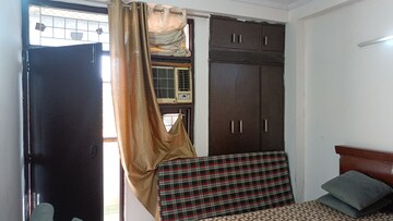 Bedroom in 1 BHK Builder Floor at Vaishali Sector 6 – for Rent