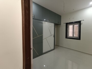 Room in 3 BHK Apartment at Kondapur – for Rent