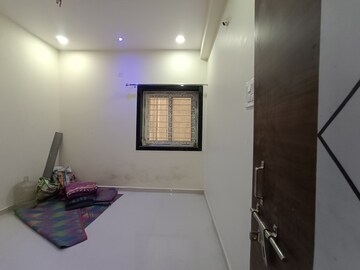 Room in 3 BHK Apartment at Kondapur – for Rent