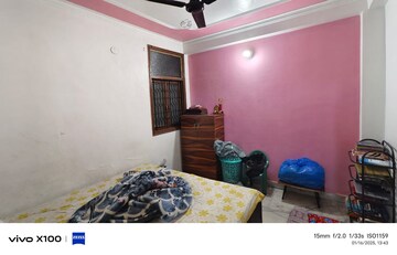 Bedroom in 2 BHK Apartment at Shaheen Bagh – for Sale