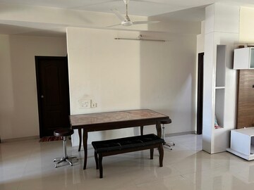Furnished Amenities in 3 BHK Apartment at Navrangpura – for Rent