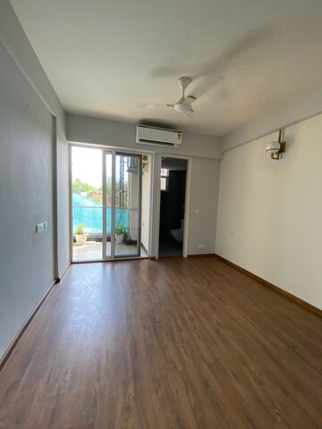 Room in 3 BHK Builder Floor at Signature Global City 79B, Sector 79 – for Sale