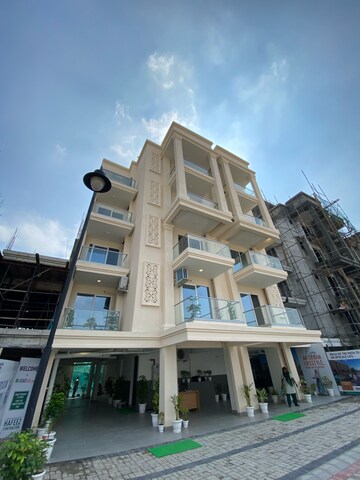 3 BHK Builder Floor – Exterior View View at Signature Global City 79B, Sector 79 - for Sale
