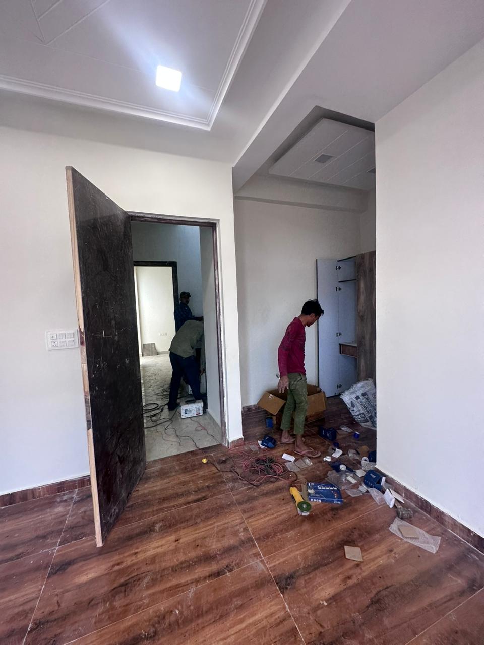 2.5 BHK + Pooja Room,Extra Room Apartment For Sale in Gaur City 2 - 11th Avenue