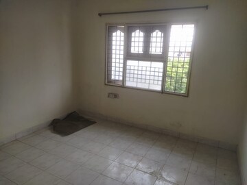 Room in 2 BHK Apartment at Moosarambagh – for Sale