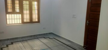 Room in 3 BHK Villa at Gomti Nagar – for Rent